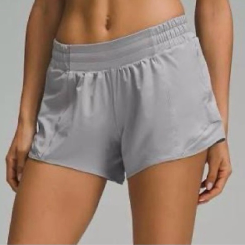 Lululemon Hotty Hot High Rise Lined Shorts Light Gray Size 4 Running Gym
